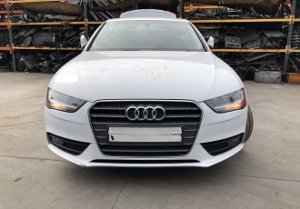 Dezmembrez Audi A4 8K Facelift Limuzina Motor 2.0TDI CGLC 113200 Km An 2014