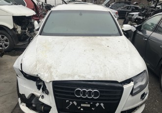 DEZMEMBREZ AUDI A4 B8 COMBI 2,0 2011