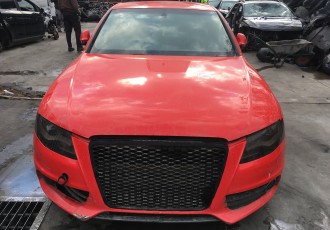 Dezmembrez : Audi A4 B8 Limuzina An 2008 Motor 2.0 TDI 249.000 Km