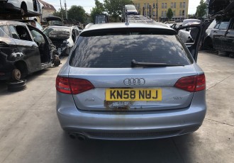 Dezmembrez Audi A4 Combi An 2008 Motor 1.8 TFSI Benzina 327520 Km