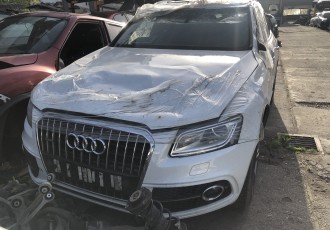 Dezmembrez : Audi Q5 s-line Suv Cutie Automata An 2013 Motor 2.0 TDI Km- 145.000