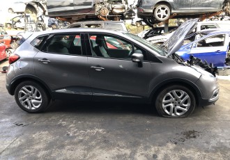 Dezmembrez Auto: Renault Captur 1.5 Dci Diesel  An Fabricatie 2014 - 208931 KM