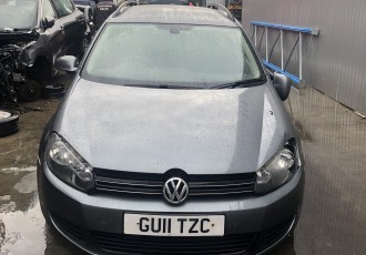 DEZMEMBREZ GOLF 6 COMBI 2011 1,6