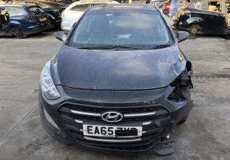 Dezmembrez Hyundai I30 Hatchback An 2015 Motor 1.6 Diesel 180732 Km