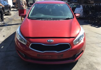 Dezmembrez : Kia Ceed hatchbach An Fabricatie 2013 KM-220.000 Motor 1.4 diesel