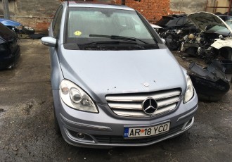 Dezmembrez ; Mercedes B Class W245 Cutie manuala 2.0 Diesel km An 2005