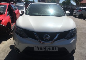Dezmembrez : Nissan Qashqai Acenta Dig-T J11 Suv 1.2 benzina An- 2014