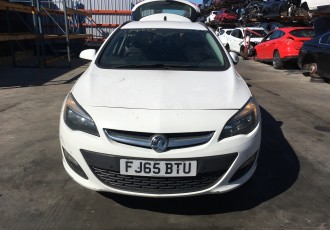 Dezmembrez : Opel Astra J ECOFLEX COMBI Motor 1.6 CDTI An Fabricatie 2015 