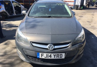 Dezmembrez : Opel Astra J ECOFLEX COMBI Motor 1.7 CDTI An Fabricatie 2014 