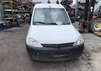 Dezmembrez : Opel Combo Van An 2003 Motor 1.7 Diesel - 276138 Km