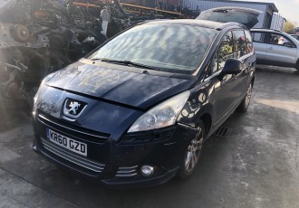 Dezmembrez  PEUGEOT 5008 2010 1,6