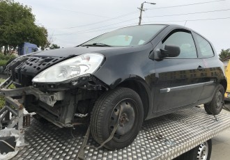 DEZMEMBREZ; RENAULT CLIO 3 DIMAMIC 1.2 BENZINA; AN 2011
