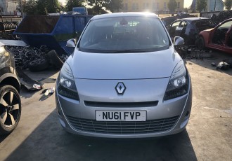 Dezmembrez Renault Grand Scenic An 2011 Motor 1.5 DCI 110 Cp 188500 Km