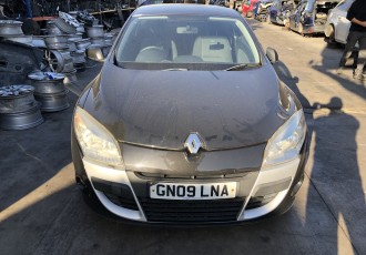 Dezmembrez Renault Megane 3 Coupe 175993 Km 1.6 Benzina An 2009