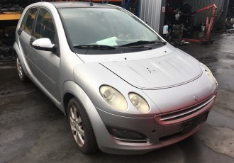 DEZMEMBREZ ; Smart Forfour 1.1 BENZINA an 2006