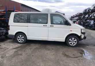 Dezmembrez Volkswagen T5 Persoane Motor 2.5 TDI An Fabricatie 2004 290000 Km