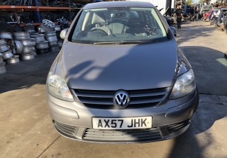 Dezmembrez  Vw Golf 5 Plus 230971 Km 1.9 TDI An 2008