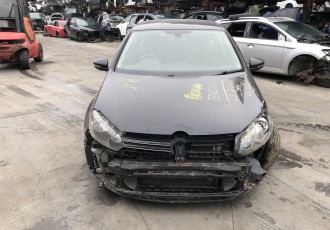 Dezmembrez : Vw Golf 6 Hatchback Motor 1.6 TDI Cod CAY An Fabricatie 2010 - 241223 KM