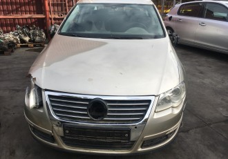Dezmembrez ; Vw Passat B6 Limuzina An 2008 Motor 2.0 TDI