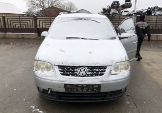 Dezmembrez Vw Touran 1.9 TDI Motor BKC An 2005