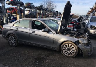 Mercedes C-class W204 C200 1.8 184 cai M 271820