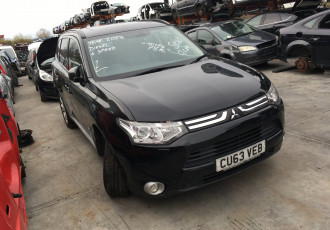 Mitsubishi Outlander Gx 4 Di-D 2.2 150 cai 4n14 2013 