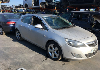 Opel Astra J 2.0 cdti 6 trepte 2010