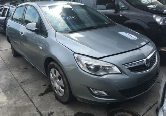 Opel Astra J 2010 1.7 cdti 6 viteze