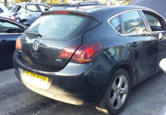 piese din dezmembrari Opel Astra J 1.7 cdti an 2010