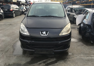 Piese din dezmembrari Peugeot 1007 2005 1.4 benzina 159.000 km cod motor: KFV 