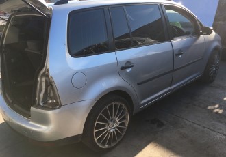 Volkswagen Touran 2007 1.9 TDI cod motor: BXF