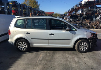 VOLKSWAGEN TOURAN S TDI BLUEMOTION TECHNOLOGY 1598cc Turbo Diesel Manual 6 viteze, tip motor:CAYC