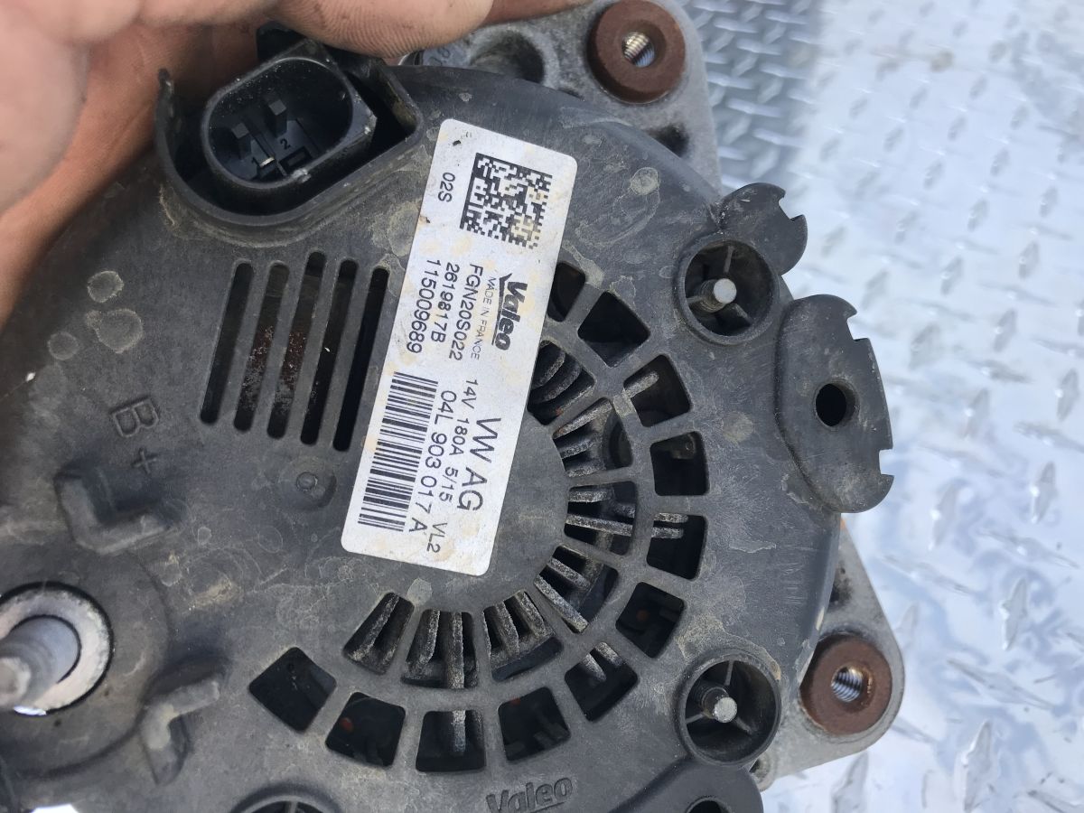 Alternator Audi A4 B8 / A5 / A6 / Q5 2.0 TDI Cod 04L903017A ...