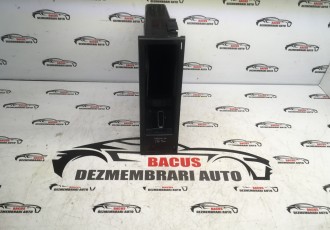 Adaptor VW tiguan Skoda Seat - MEDIA-IN + USB cod- 5N0035342