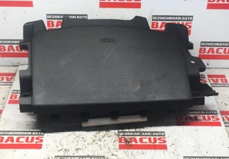 Airbag genunchi Hyundai I40 cod: 569703z200ry