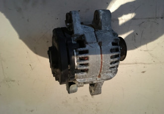 Alternator Toyota Yaris 1300 benzina din 2007 cod 27060-0J061