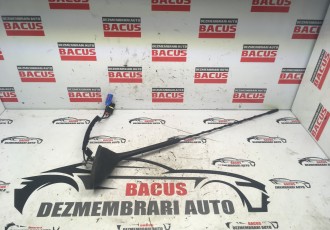 Antena radio AM5T-18828-EF Ford Focus III facelift 2014 2015 2016 2017 2018 2019