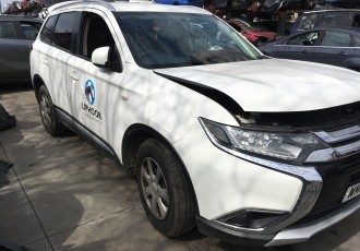 ARIPA DR FATA Mitsubishi Outlander AN- 2015 2.2 Diesel KM- 151.000