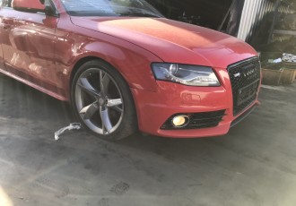 ARIPA DREAPTA FATA AUDI A4 B8 COMBI s-line 2.0 DIESEL AN 2010