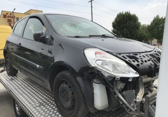 ARIPA DREAPTA FATA RENAULT CLIO 3 DIMAMIC 1.2 BENZINA; AN 2011
