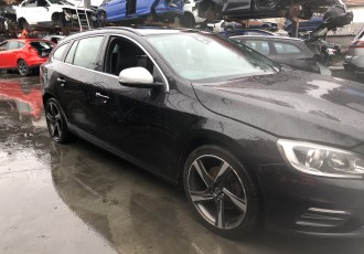ARIPA DREAPTA FATA Volvo V60 combi ,An 2015 ,2.0 Diesel ,KM- 177.000