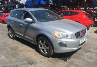 ARIPA DREAPTA FATA VOLVO XC-60 SUV ;2.4 DIESEL; AN-2012 CUTIE MANUALA