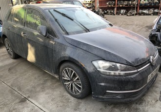 Aripa dreapta fata Vw Golf 7 Hatchback 5 Usi Motor 1.0 BENZINA Tip CHZC - An 2017 165.000-KM