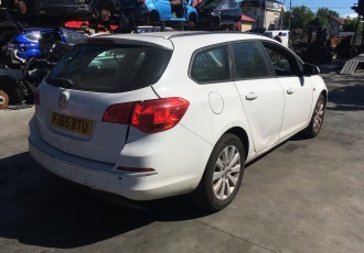 ARIPA DREAPTA SPATE Opel Astra J ECOFLEX COMBI Motor 1.6 CDTI An Fabricatie 2015 