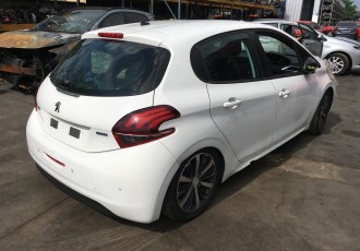 Aripa dreapta spate Peugeot 208 xs lime Hatchback 5 usi 1.2 benzina An Fabricatie 2016