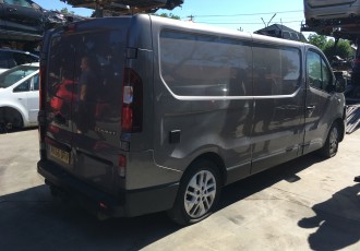 ARIPA DREAPTA SPATE RENAULT TRAFIC AN-2017 1.6 DIESEL KM-250.000