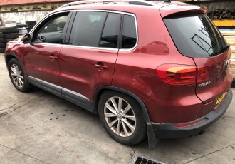 Aripa spate stanga Vw Tiguan Facelift An Fabricatie 2012 Motor 2.0 TDI