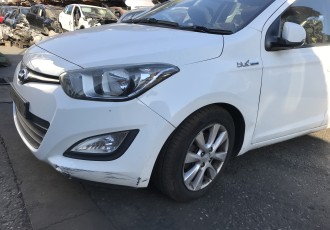 Aripa stanga fata Hyundai I20 5 usi 1,4 diesel an- 2014 KM-190.000