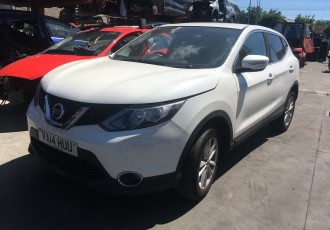 Aripa stanga fata Nissan Qashqai Acenta Dig-T J11 Suv 1.2 benzina An- 2014