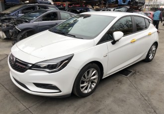 ARIPA STANGA FATA Opel Astra K Hatchback 1.4 benzina An 2019 km- 37.000